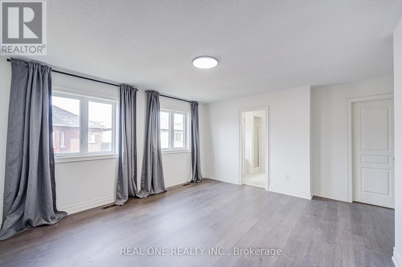 475 Silver Maple Road, Oakville, Ontario  L6H 0S4 - Photo 34 - W12489276