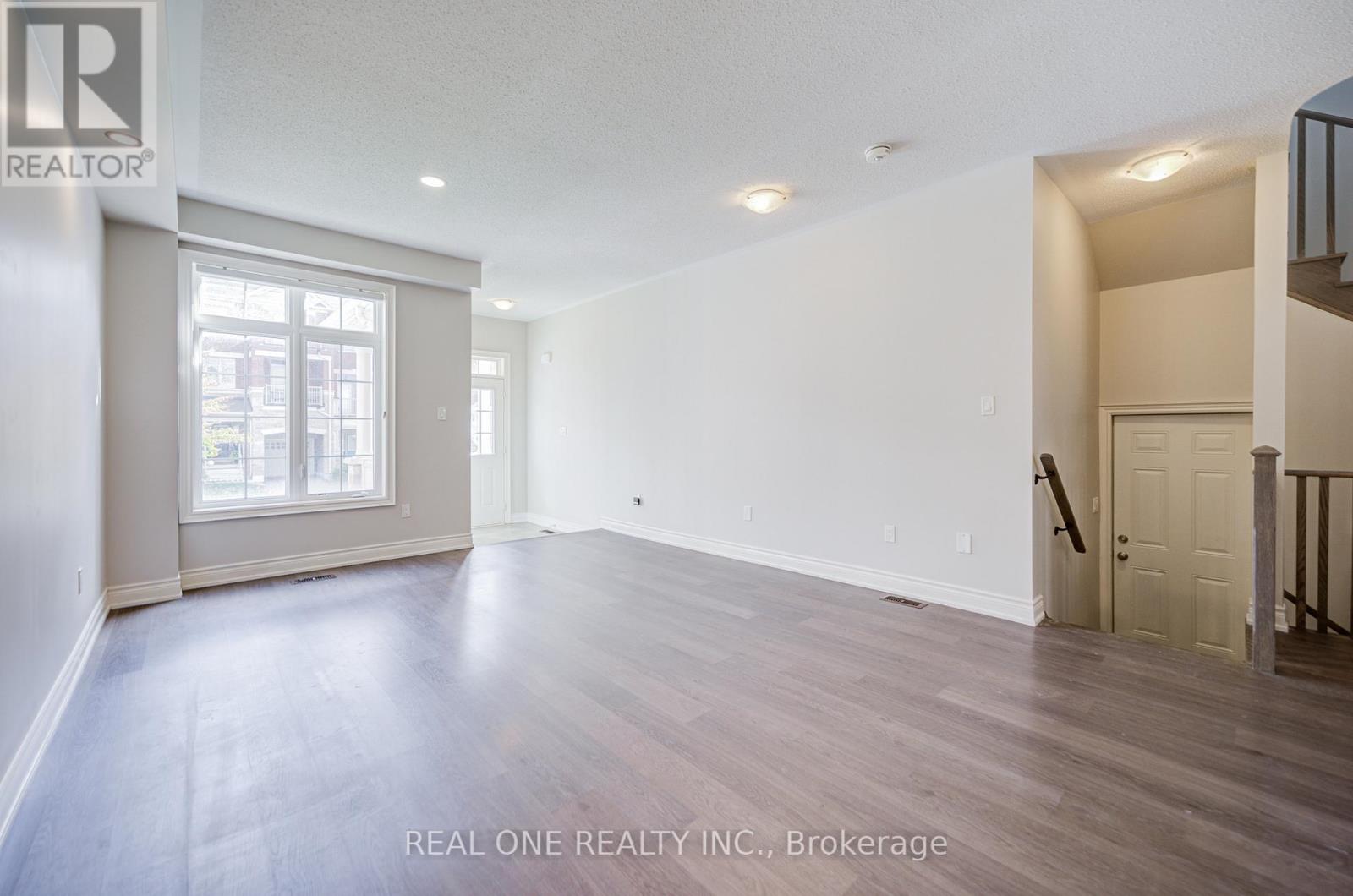 475 Silver Maple Road, Oakville, Ontario  L6H 0S4 - Photo 8 - W12489276