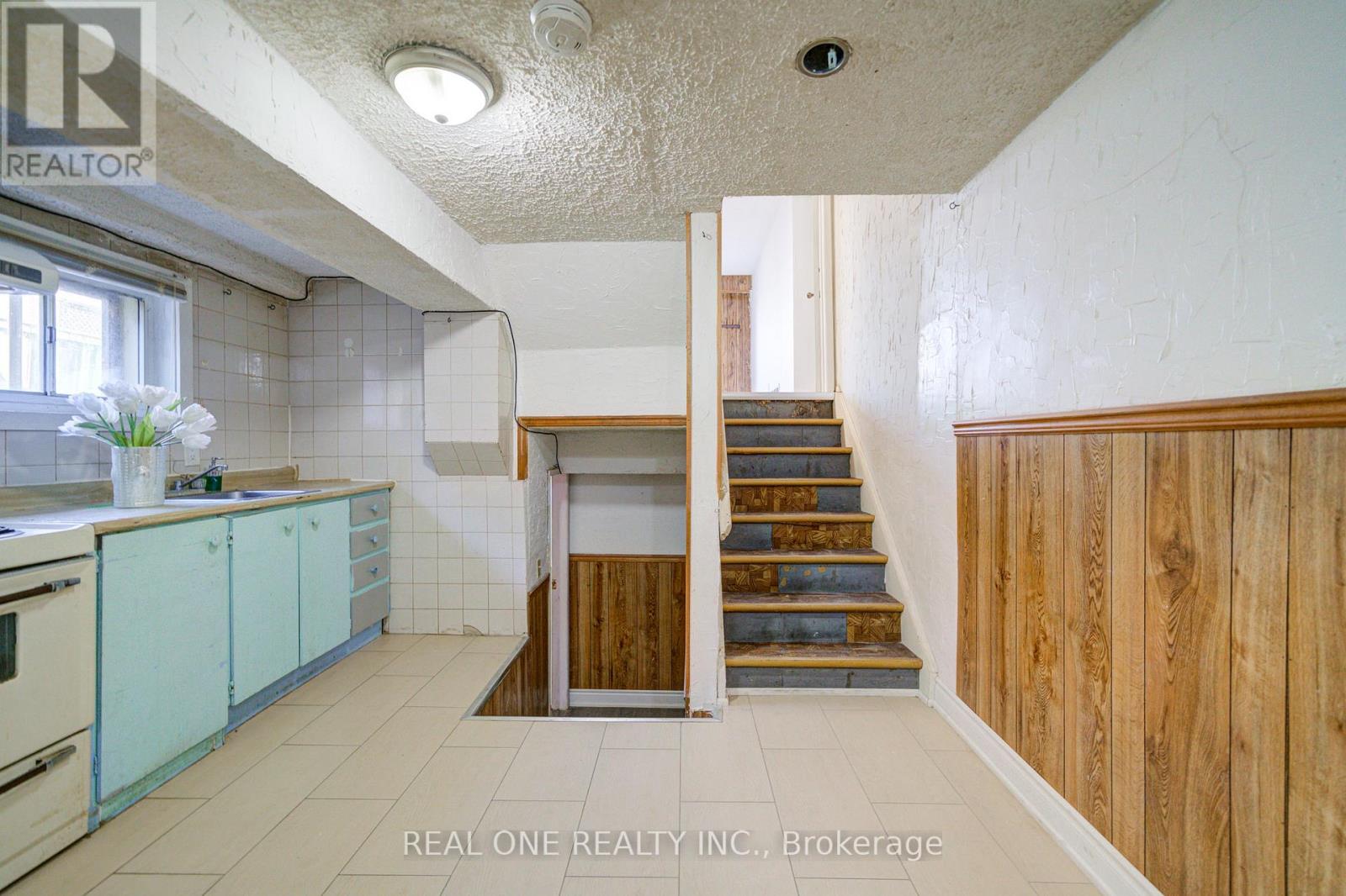 2525 Trident Avenue, Mississauga, Ontario  L5B 2L3 - Photo 38 - W12489282