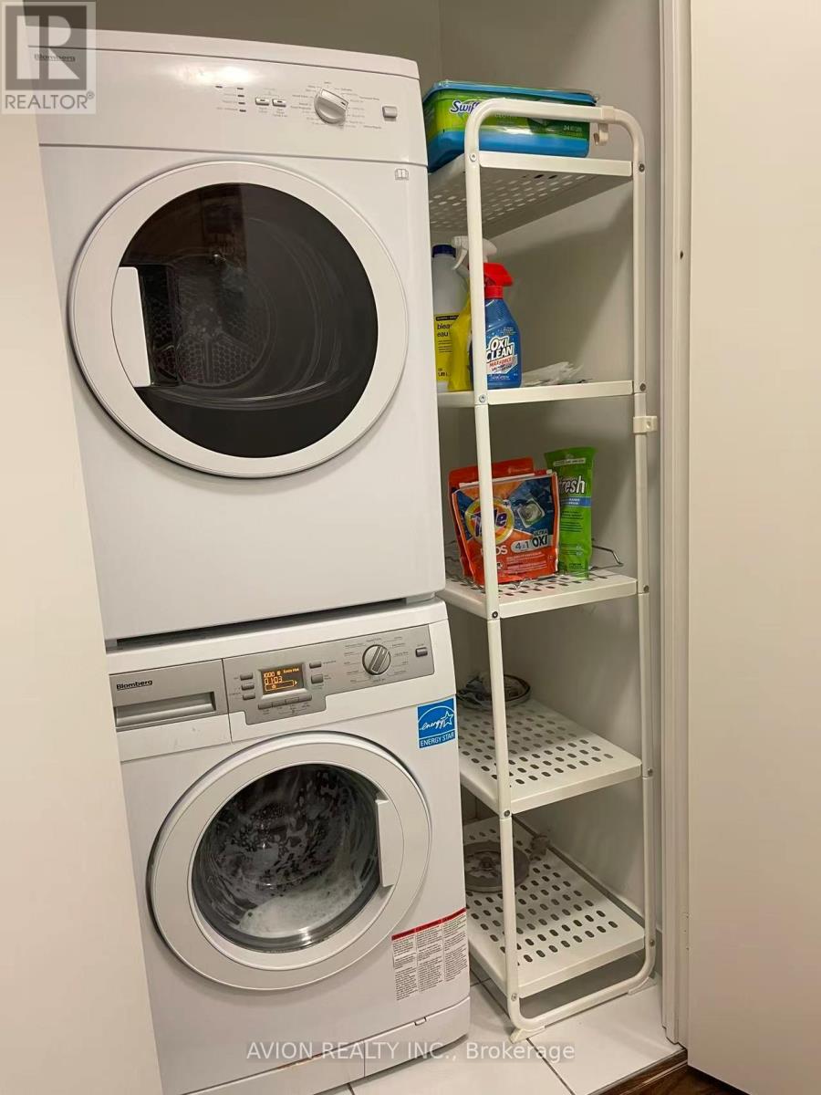 1507 - 30 Nelson Street, Toronto, Ontario  M5V 0H5 - Photo 11 - C12489288