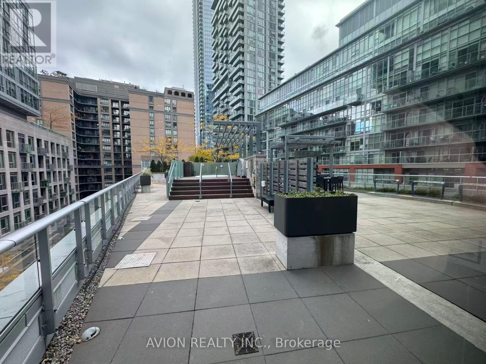 1507 - 30 Nelson Street, Toronto, Ontario  M5V 0H5 - Photo 5 - C12489288