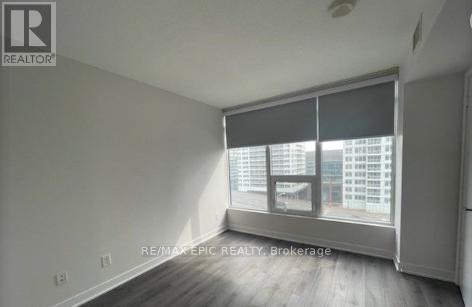 1010 - 80 Queens Wharf Road, Toronto, Ontario  M5V 0J3 - Photo 4 - C12489298
