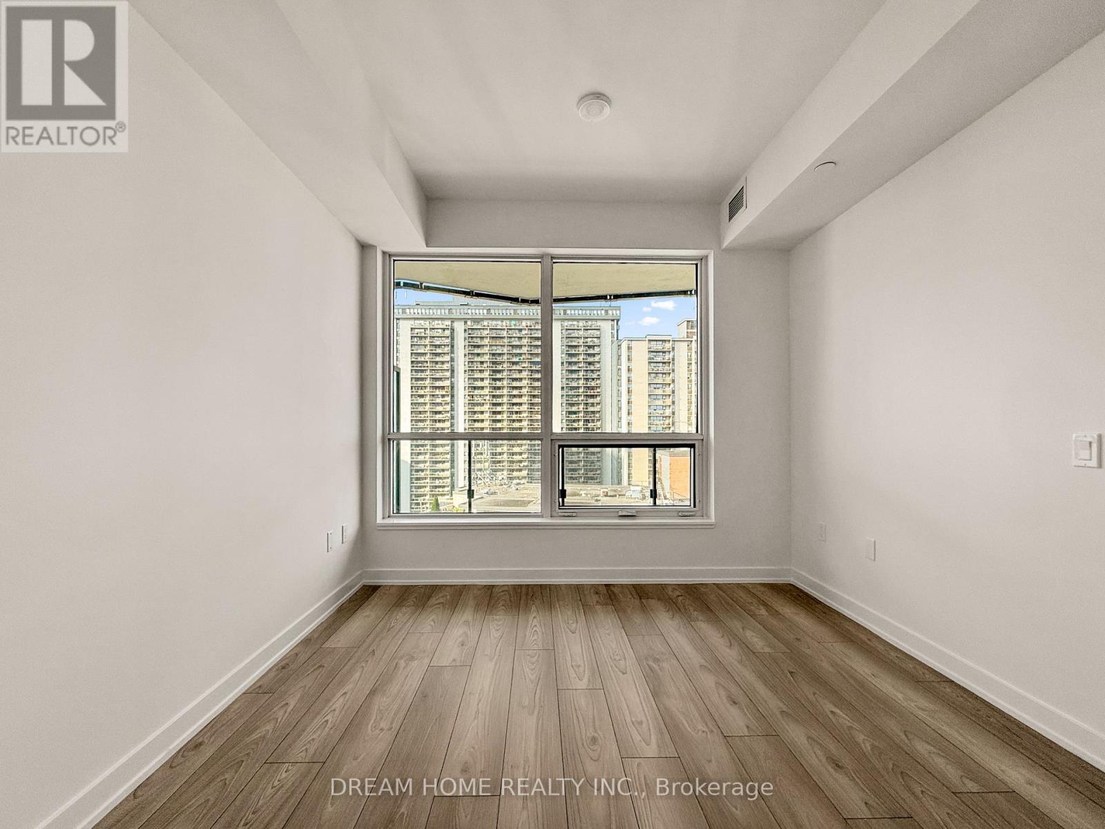 1314 - 120 Broadway Avenue, Toronto, Ontario  M4P 0E9 - Photo 3 - C12489312