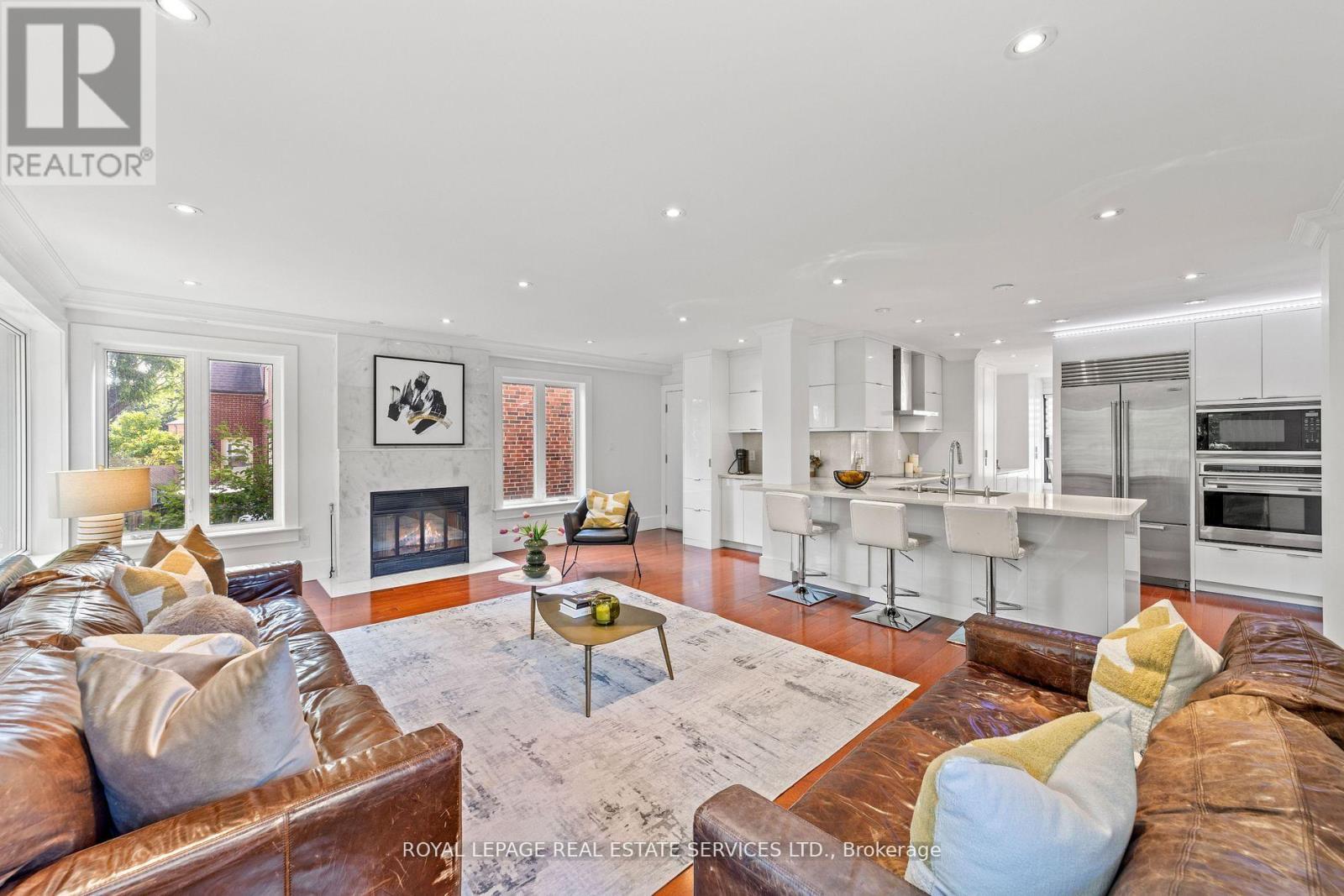 12 Armour Boulevard, Toronto, Ontario  M5M 3C1 - Photo 17 - C12489316