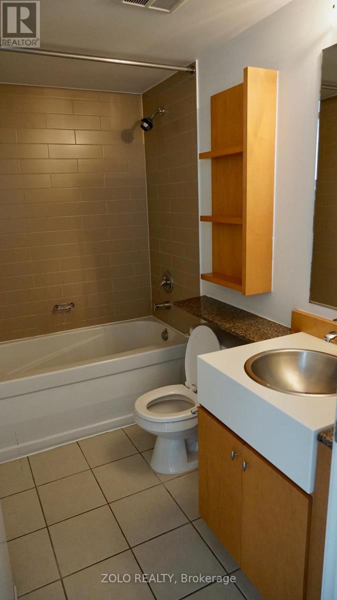 3009 - 5 Mariner Terrace, Toronto, Ontario  M5V 3V6 - Photo 11 - C12489322