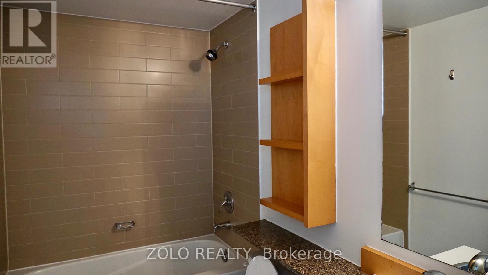 3009 - 5 Mariner Terrace, Toronto, Ontario  M5V 3V6 - Photo 13 - C12489322