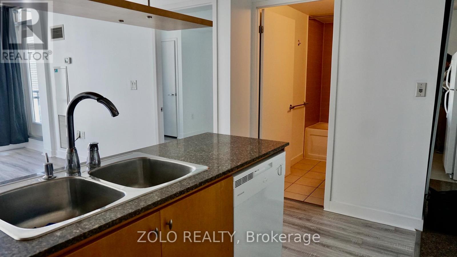 3009 - 5 Mariner Terrace, Toronto, Ontario  M5V 3V6 - Photo 25 - C12489322