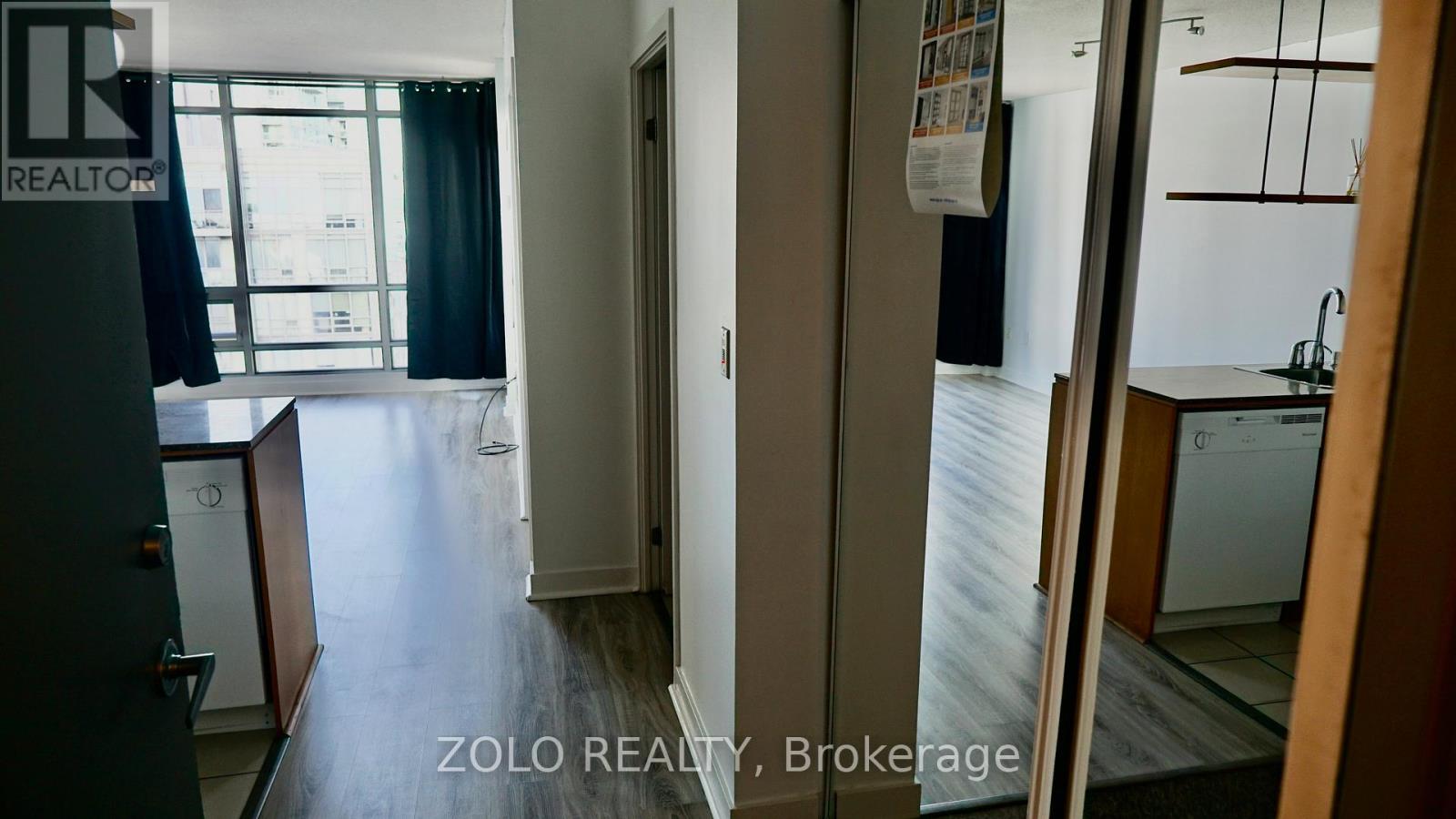 3009 - 5 Mariner Terrace, Toronto, Ontario  M5V 3V6 - Photo 28 - C12489322