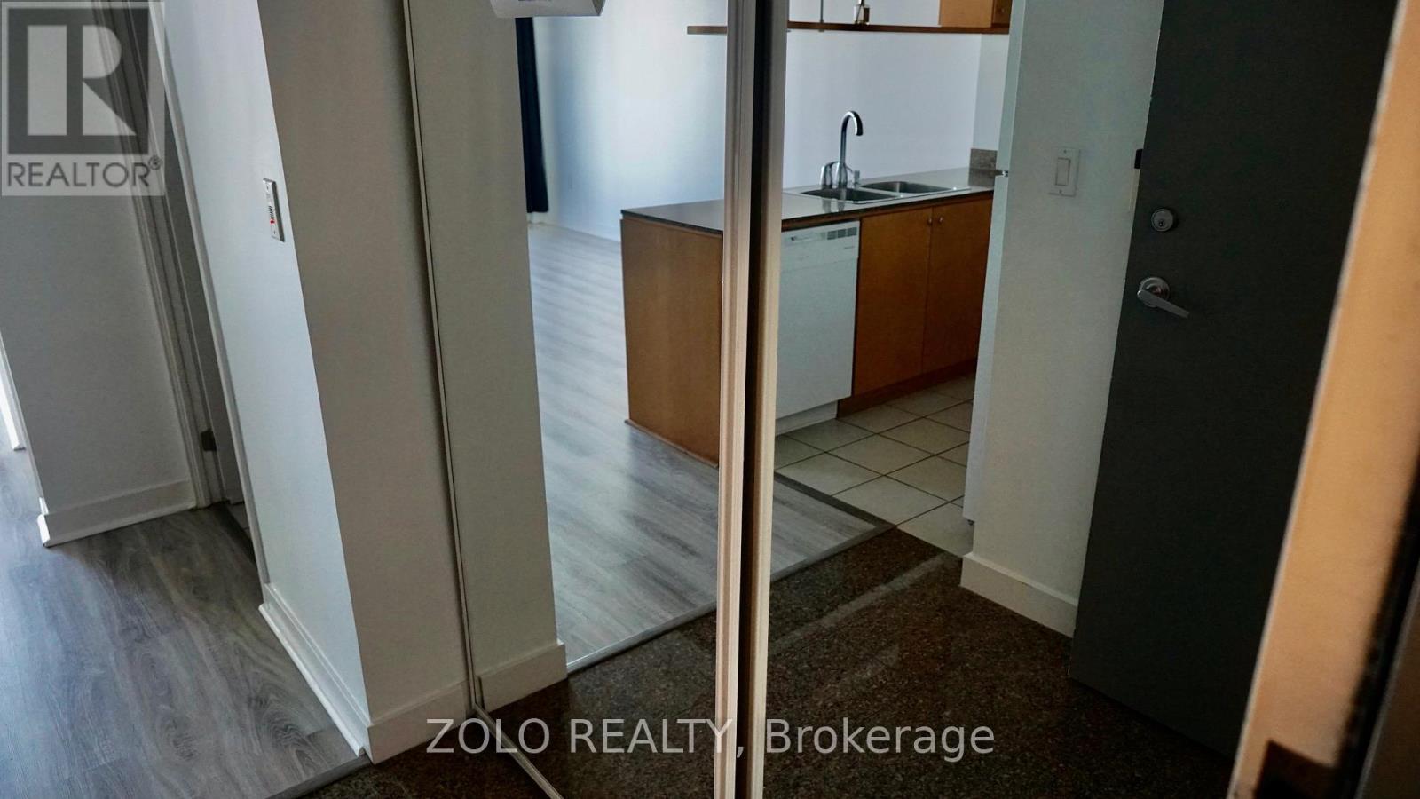 3009 - 5 Mariner Terrace, Toronto, Ontario  M5V 3V6 - Photo 29 - C12489322