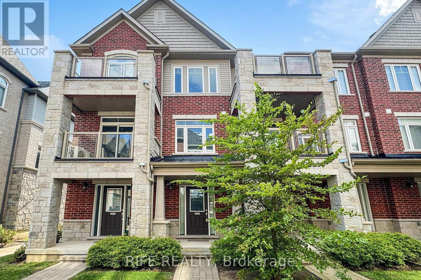 2623 Garrison Crossing, Pickering, Ontario  L1X 0E5 - Photo 3 - E12489320