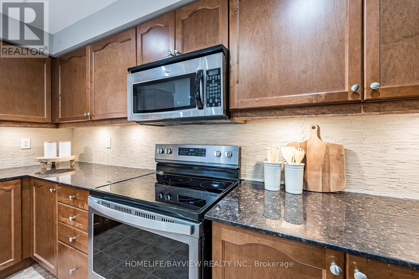 61 Four Seasons Crescent, Newmarket, Ontario  L9N 0C4 - Photo 16 - N12489292