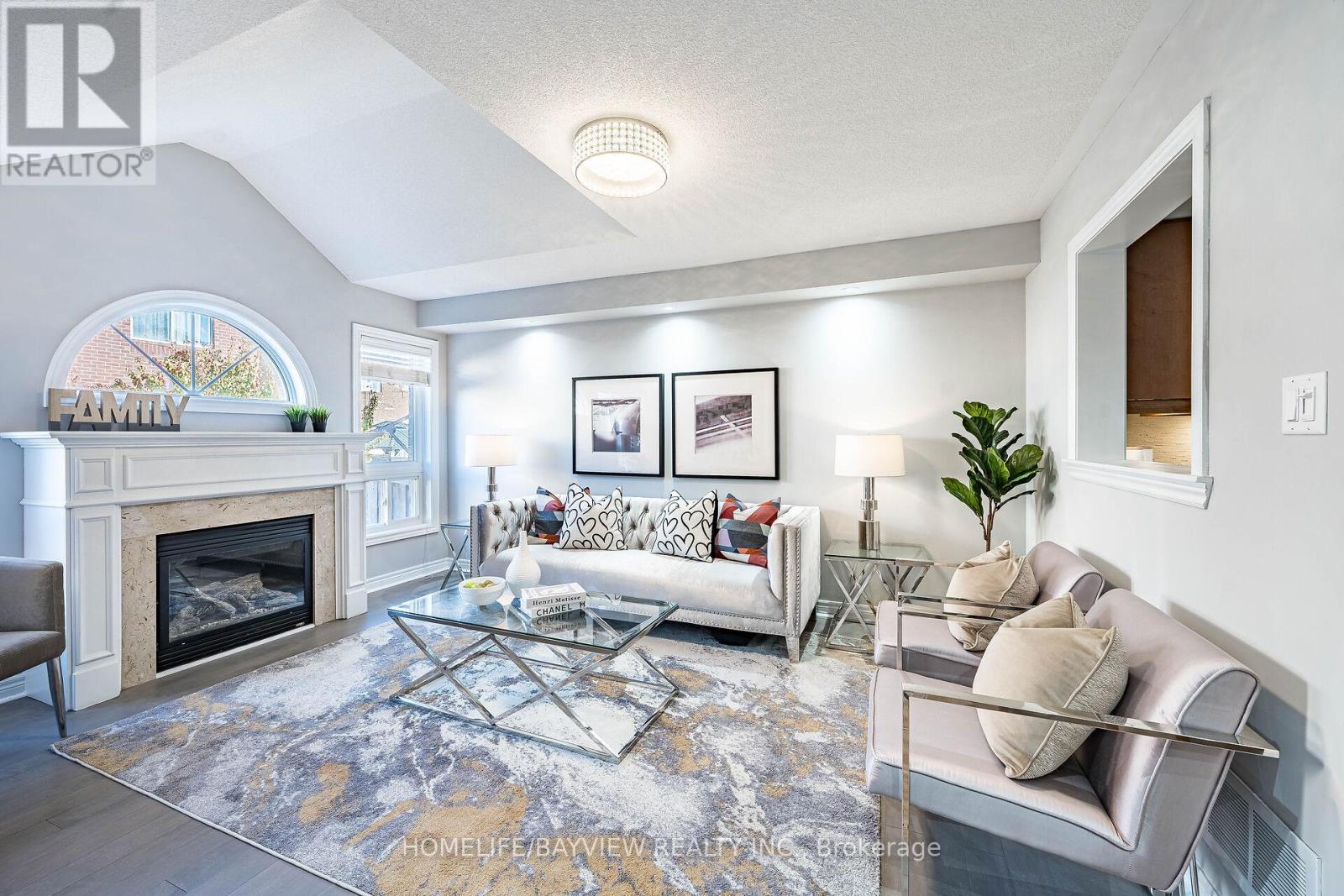 61 Four Seasons Crescent, Newmarket, Ontario  L9N 0C4 - Photo 21 - N12489292