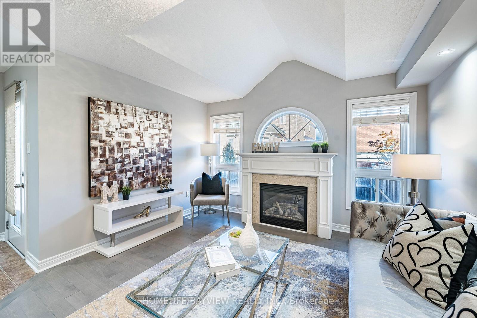 61 Four Seasons Crescent, Newmarket, Ontario  L9N 0C4 - Photo 23 - N12489292