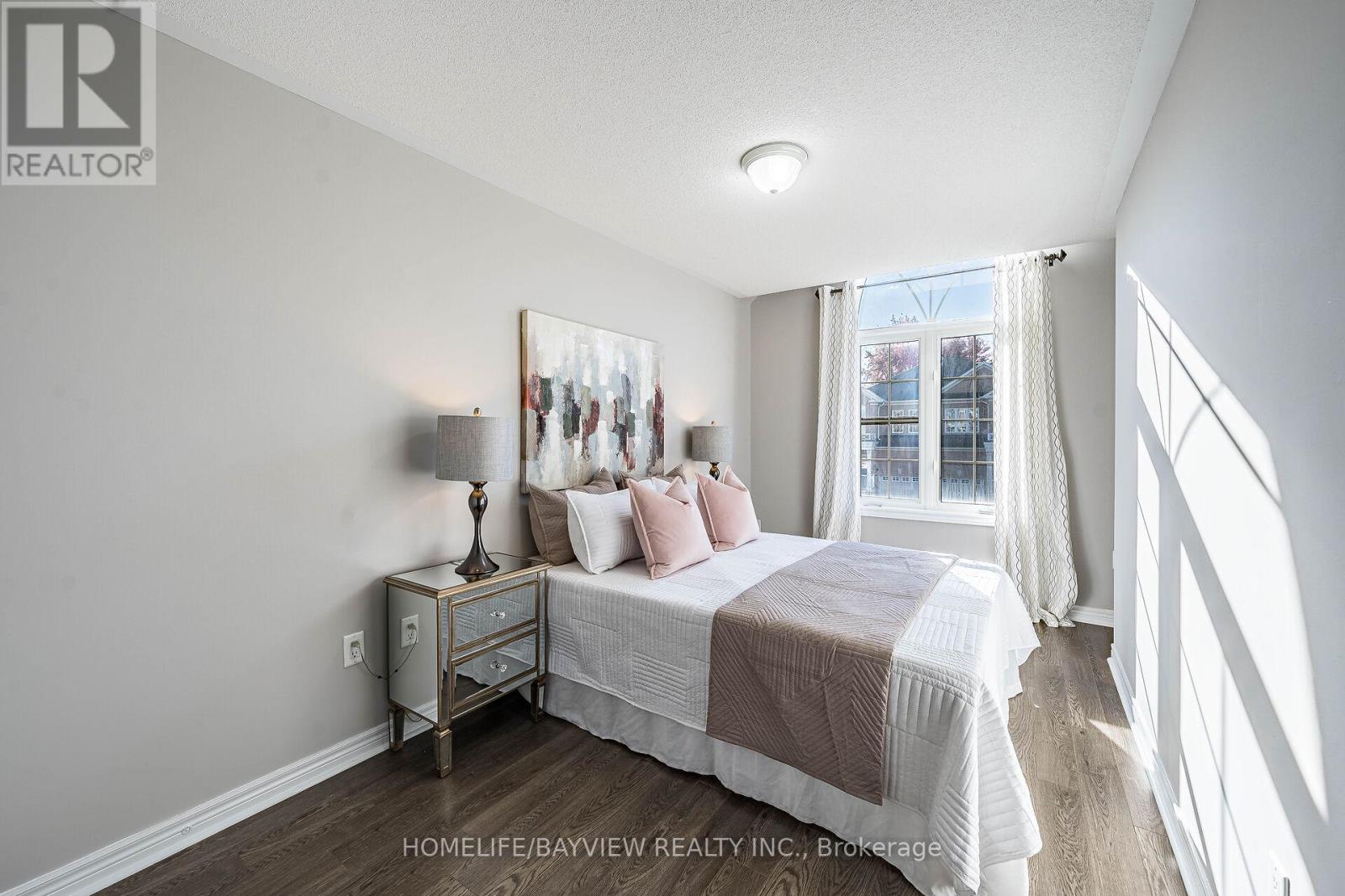 61 Four Seasons Crescent, Newmarket, Ontario  L9N 0C4 - Photo 37 - N12489292