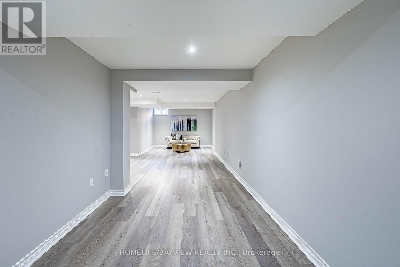 61 Four Seasons Crescent, Newmarket, Ontario  L9N 0C4 - Photo 44 - N12489292