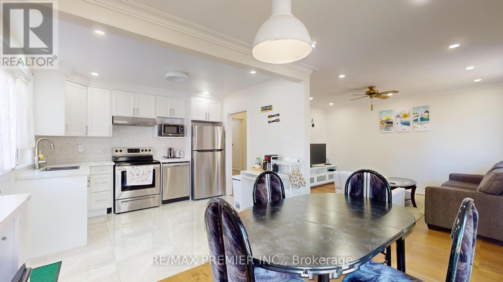 236 Thistle Down Boulevard, Toronto, Ontario  M9V 1K7 - Photo 4 - W12489296