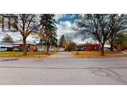 236 THISTLE DOWN BOULEVARD, Toronto, Ontario