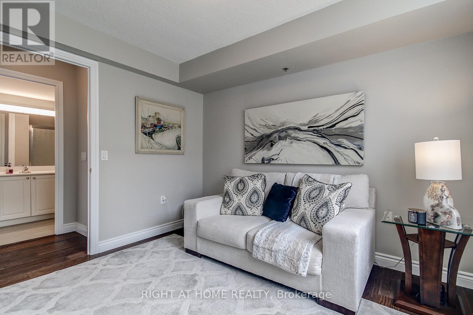 1301 - 100 Burloak Drive, Burlington, Ontario  L7L 6P6 - Photo 14 - W12489310