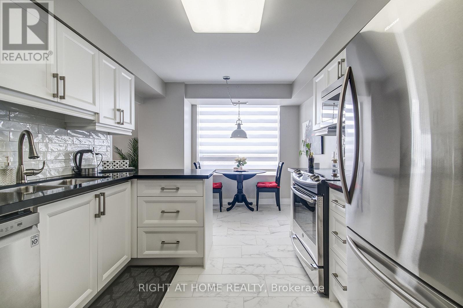 1301 - 100 Burloak Drive, Burlington, Ontario  L7L 6P6 - Photo 27 - W12489310