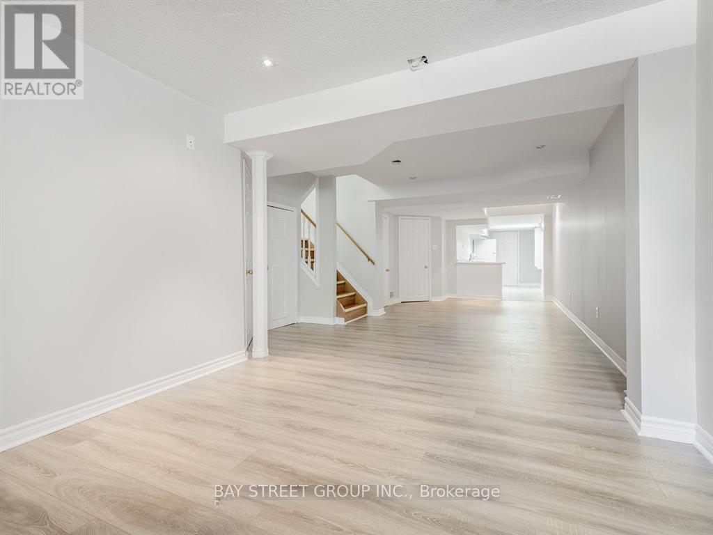 81 Village Vista Way, Vaughan, Ontario  L6A 3S4 - Photo 19 - N12489302