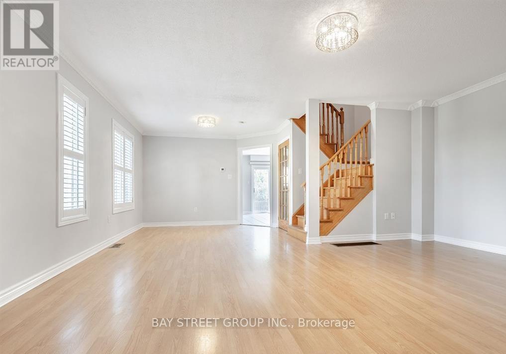 81 Village Vista Way, Vaughan, Ontario  L6A 3S4 - Photo 4 - N12489302