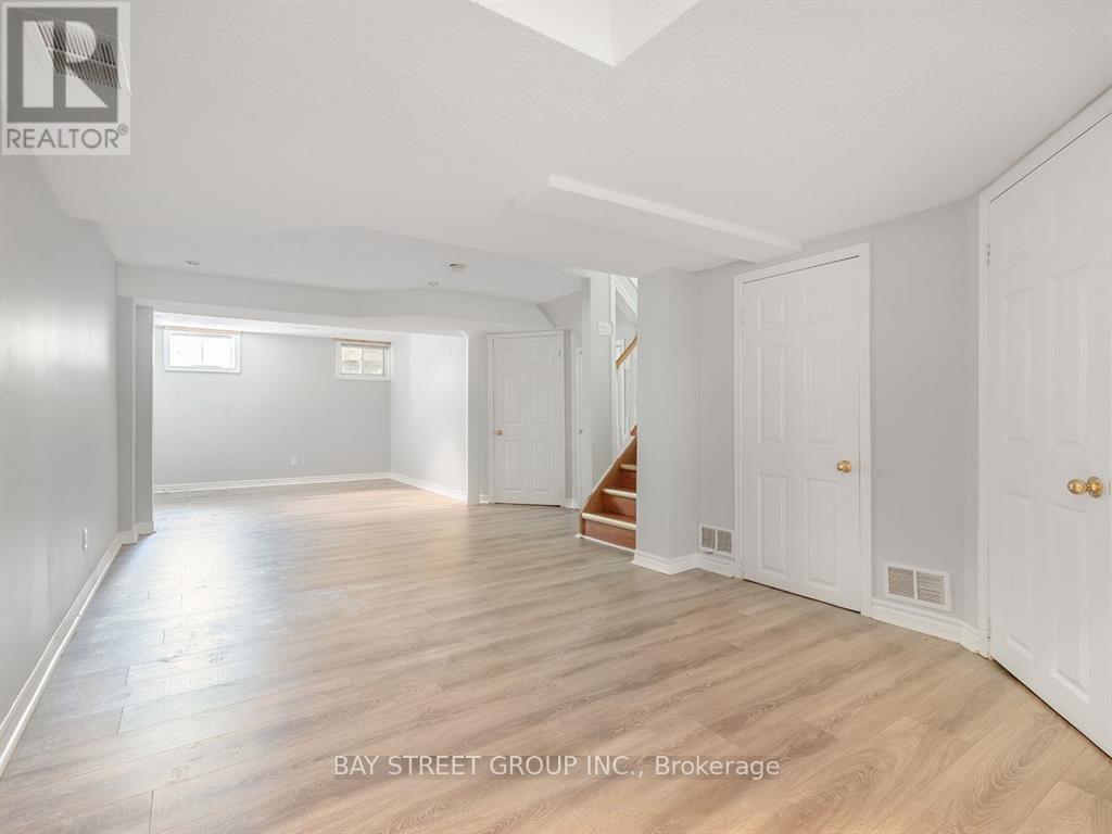 81 Village Vista Way, Vaughan, Ontario  L6A 3S4 - Photo 18 - N12489302