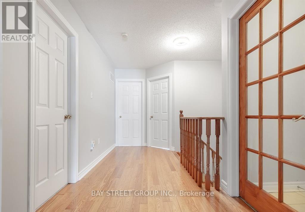 81 Village Vista Way, Vaughan, Ontario  L6A 3S4 - Photo 10 - N12489302