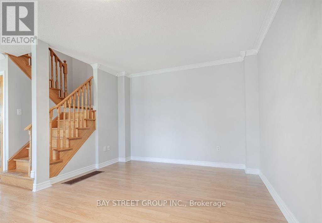 81 Village Vista Way, Vaughan, Ontario  L6A 3S4 - Photo 5 - N12489302