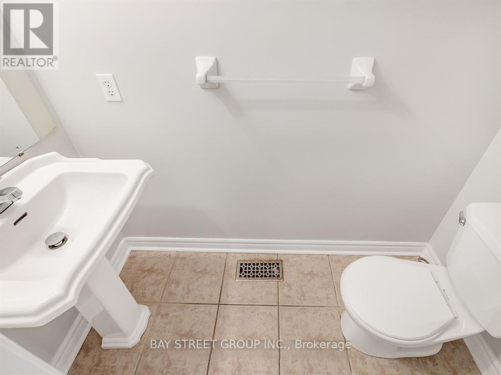 81 Village Vista Way, Vaughan, Ontario  L6A 3S4 - Photo 9 - N12489302