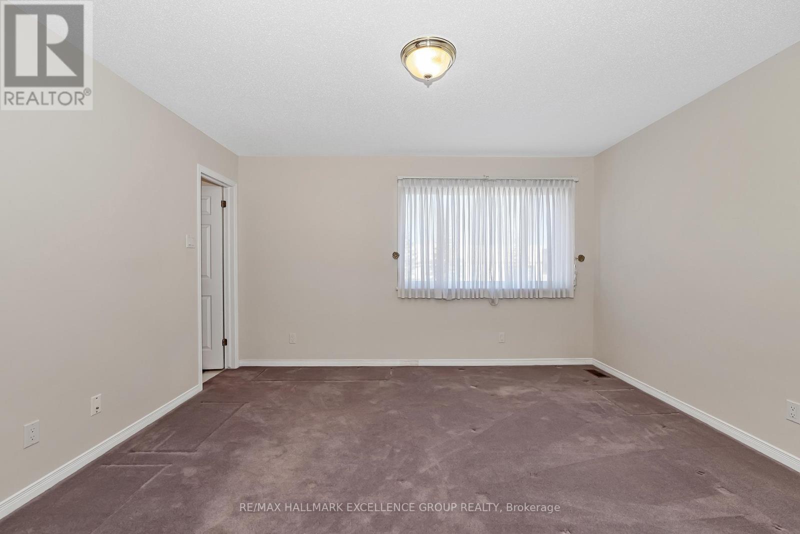 1556 Tonilee Drive, Ottawa, Ontario  K1J 1C1 - Photo 21 - X12489324