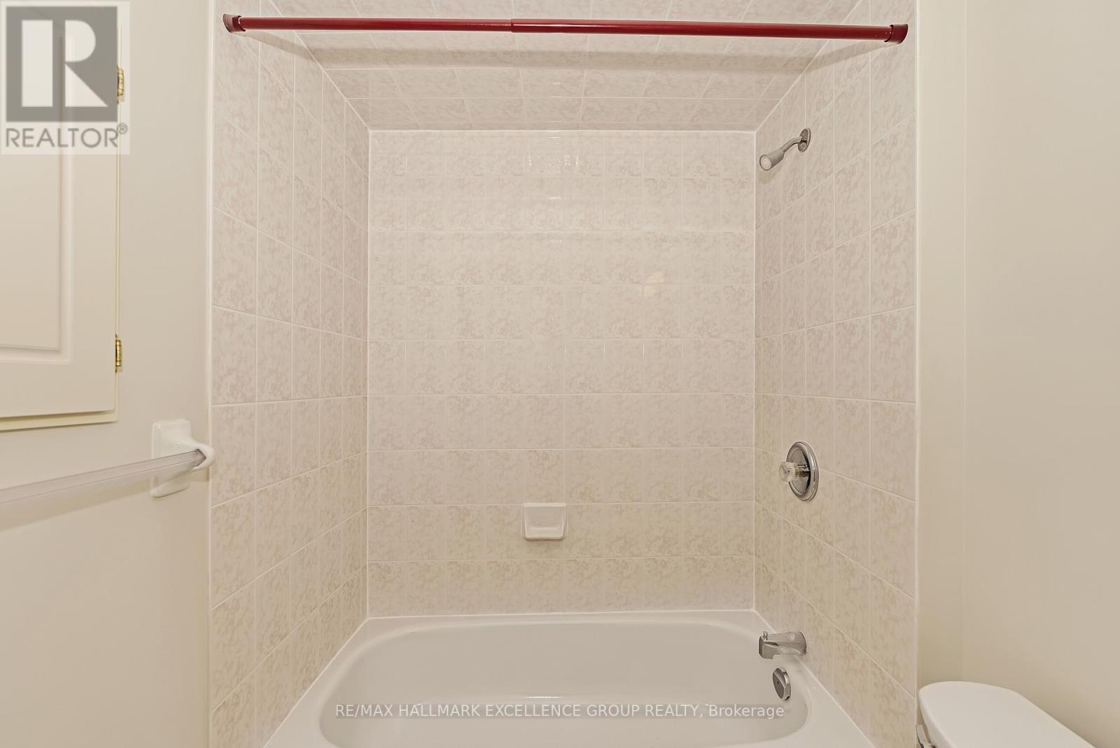 1556 Tonilee Drive, Ottawa, Ontario  K1J 1C1 - Photo 28 - X12489324