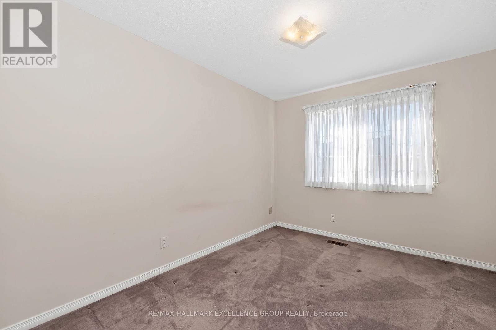 1556 Tonilee Drive, Ottawa, Ontario  K1J 1C1 - Photo 29 - X12489324