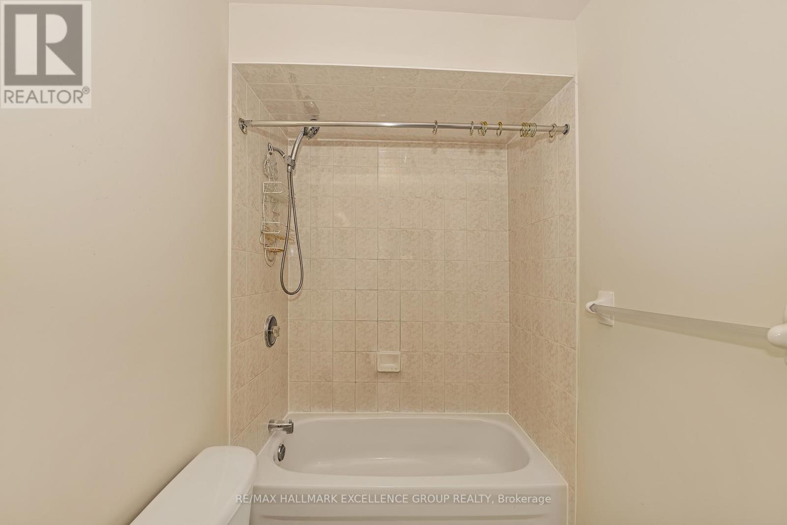 1556 Tonilee Drive, Ottawa, Ontario  K1J 1C1 - Photo 34 - X12489324