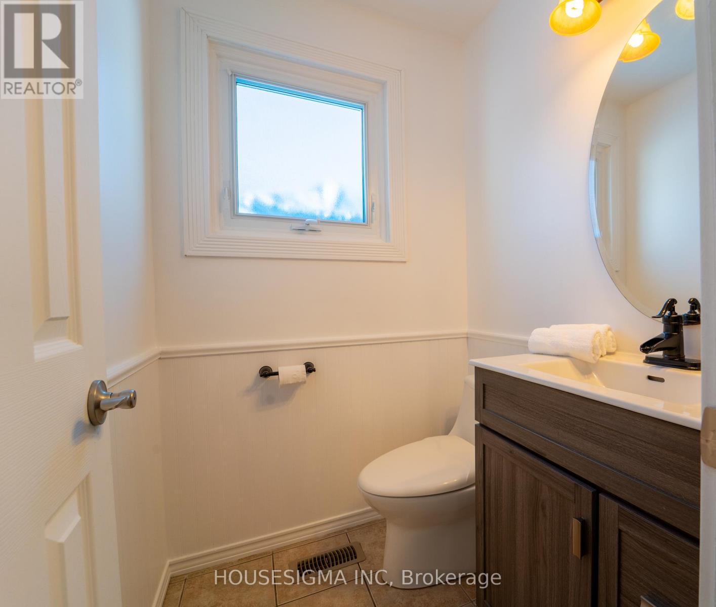 1767 Bonaventure Terrace, Ottawa, Ontario  K1C 1W6 - Photo 13 - X12489334