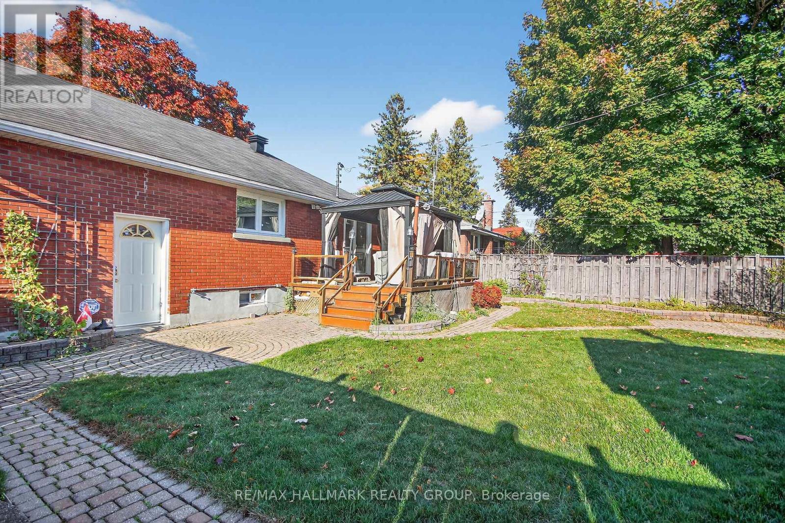 1281 Erindale Drive, Ottawa, Ontario  K2C 2G3 - Photo 29 - X12489360