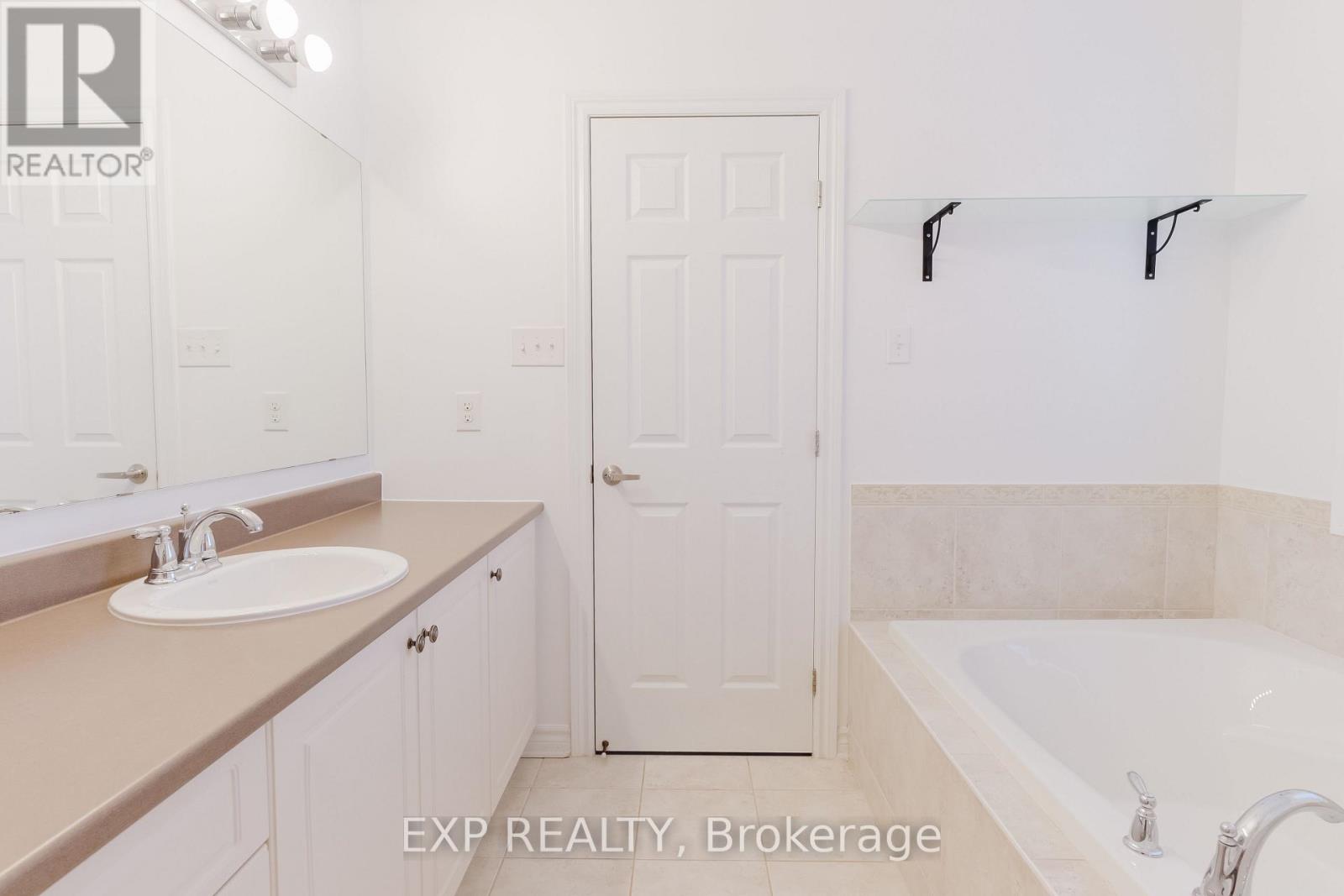 1821 Maple Grove Road, Ottawa, Ontario  K2S 0M4 - Photo 19 - X12489172