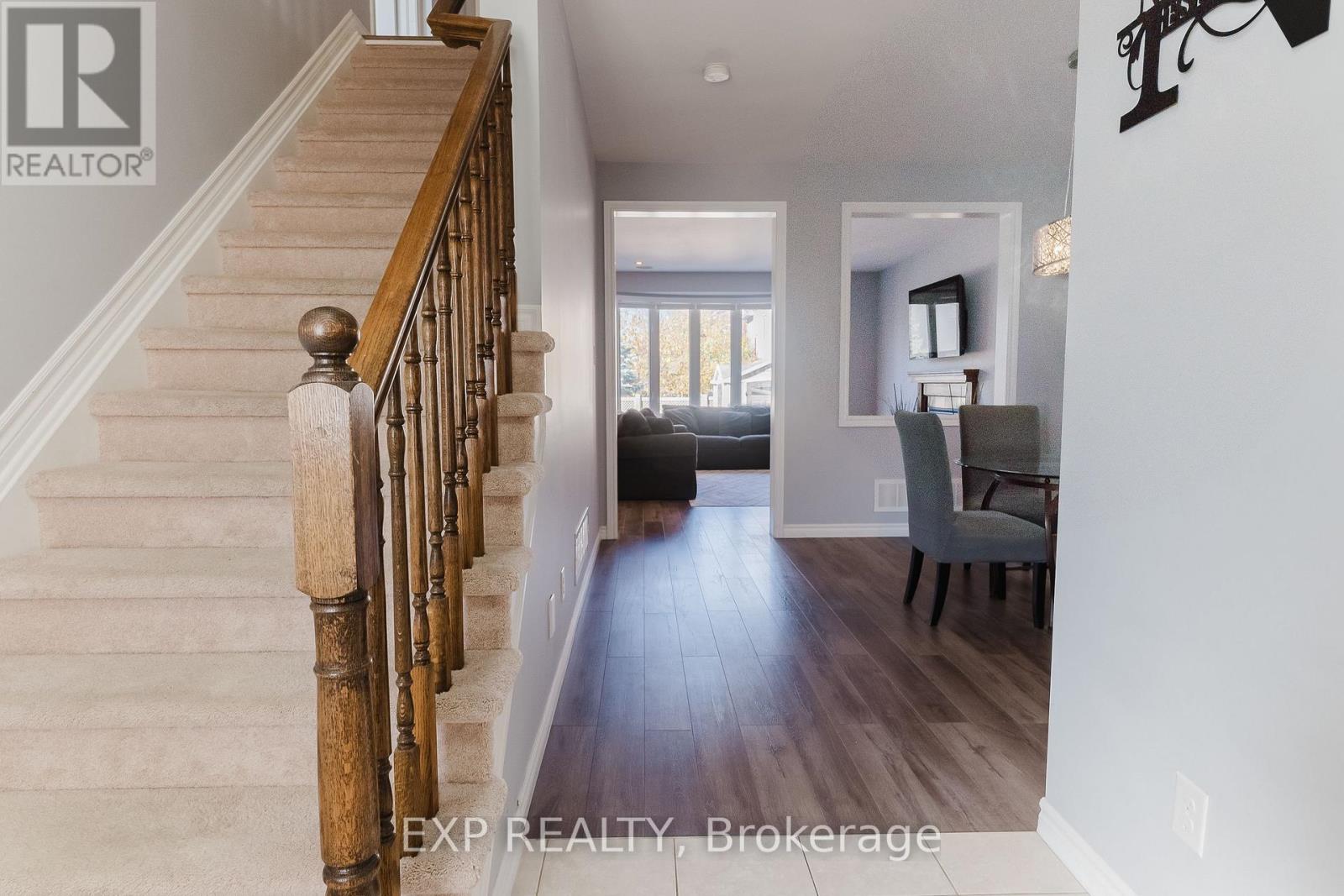 1821 Maple Grove Road, Ottawa, Ontario  K2S 0M4 - Photo 4 - X12489172