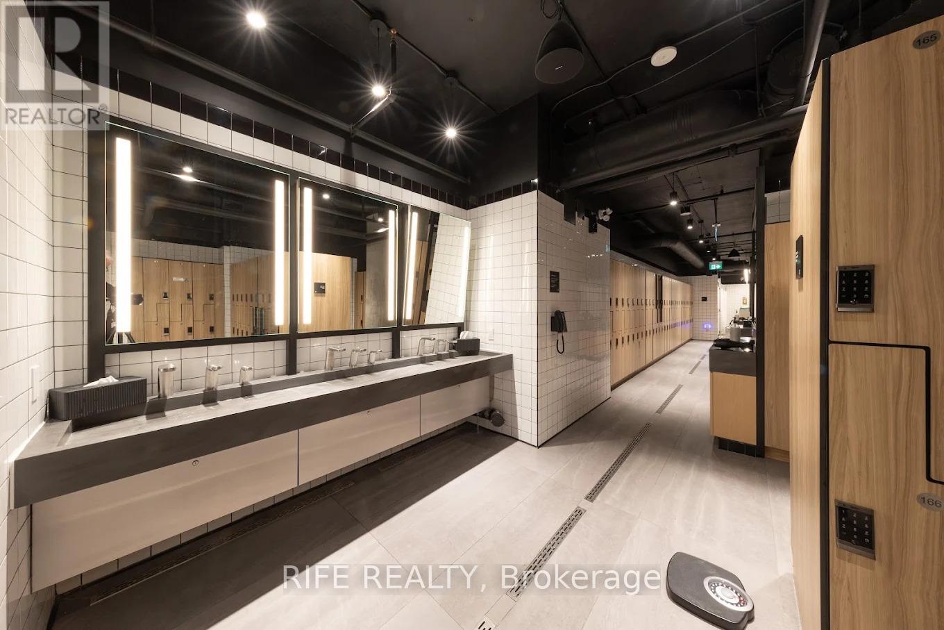 3202 - 55 Cooper Street, Toronto, Ontario  M5E 0G1 - Photo 13 - C12489332