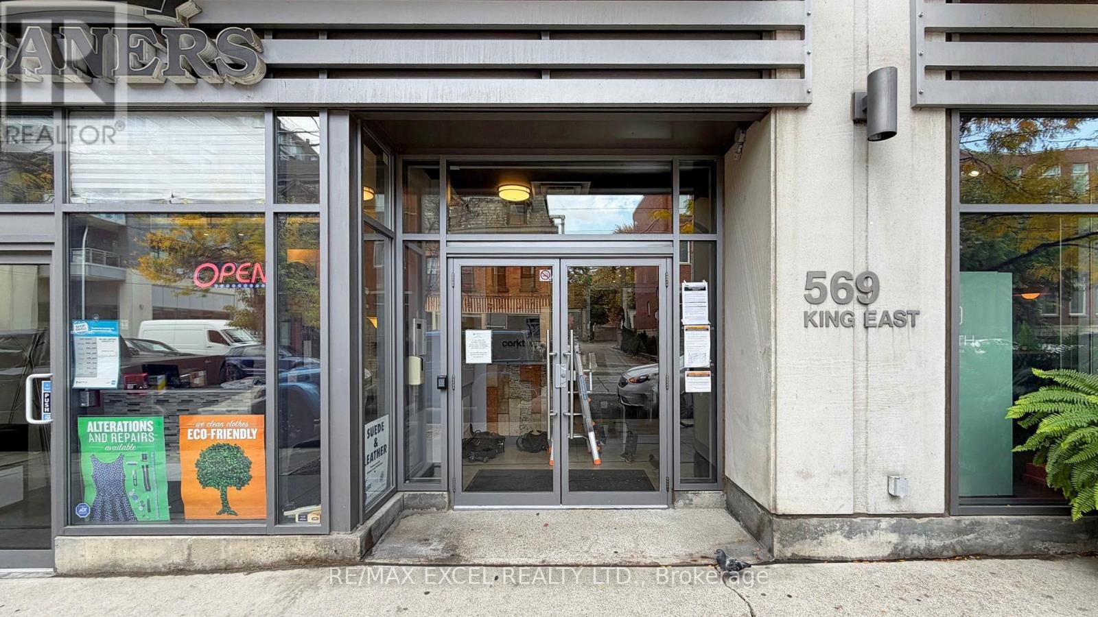602 - 569 King Street E, Toronto, Ontario  M5A 1M5 - Photo 2 - C12489336