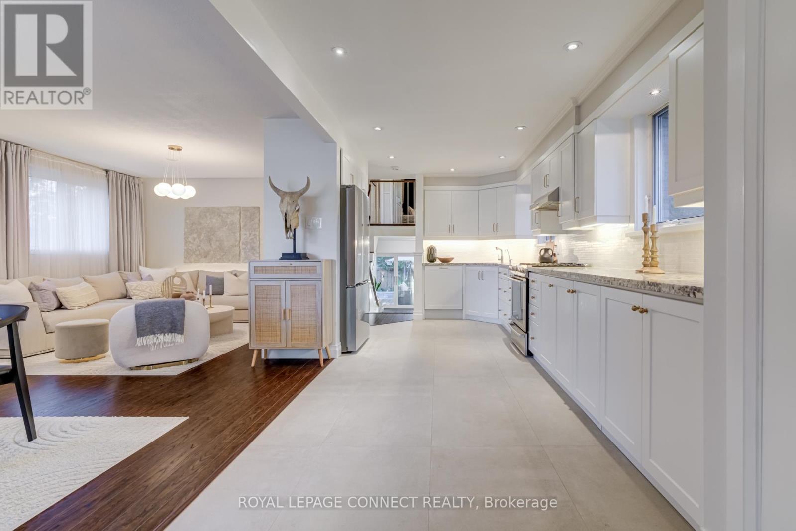 28 Tivoli Court, Toronto, Ontario  M1E 2A4 - Photo 6 - E12489350