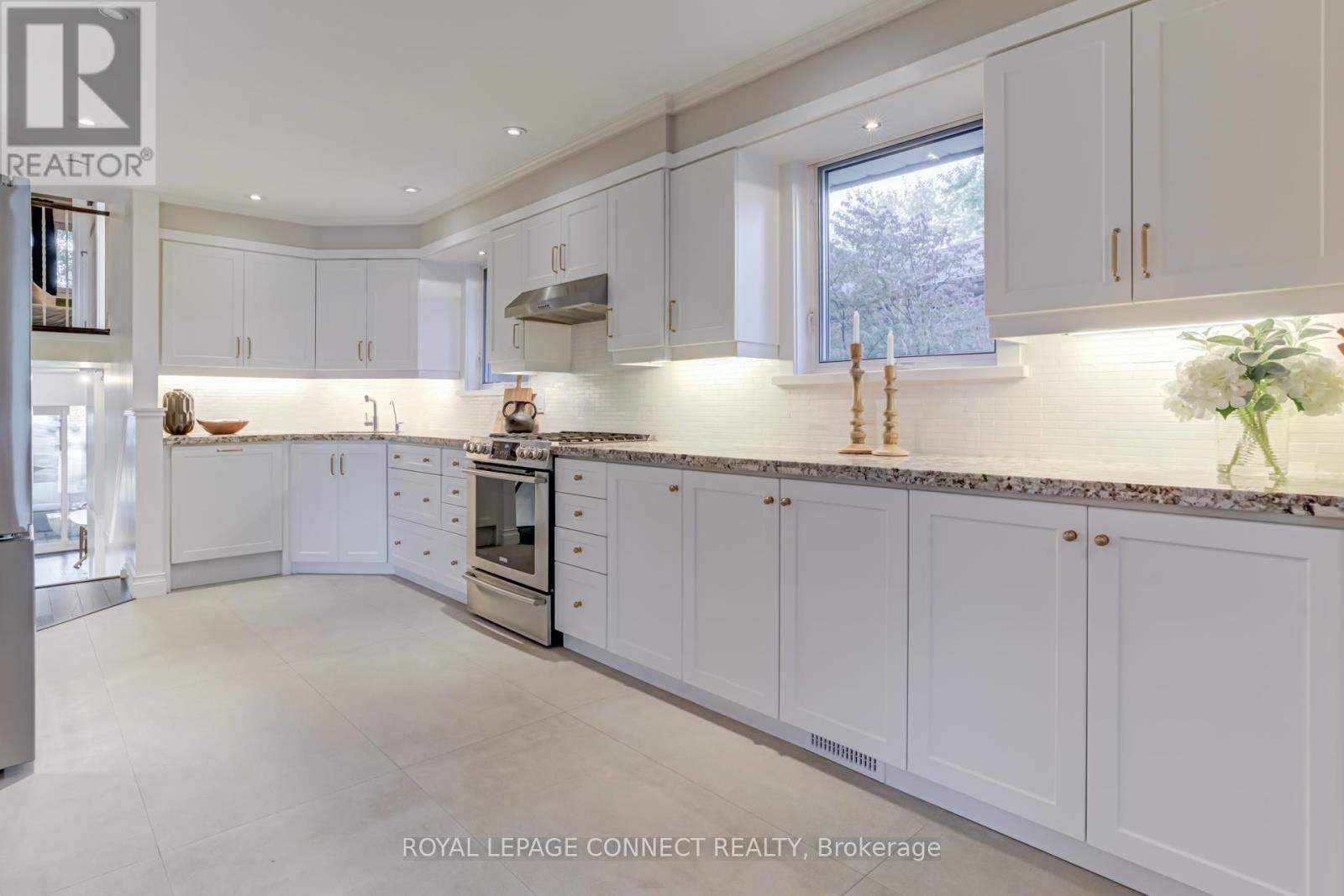 28 Tivoli Court, Toronto, Ontario  M1E 2A4 - Photo 7 - E12489350