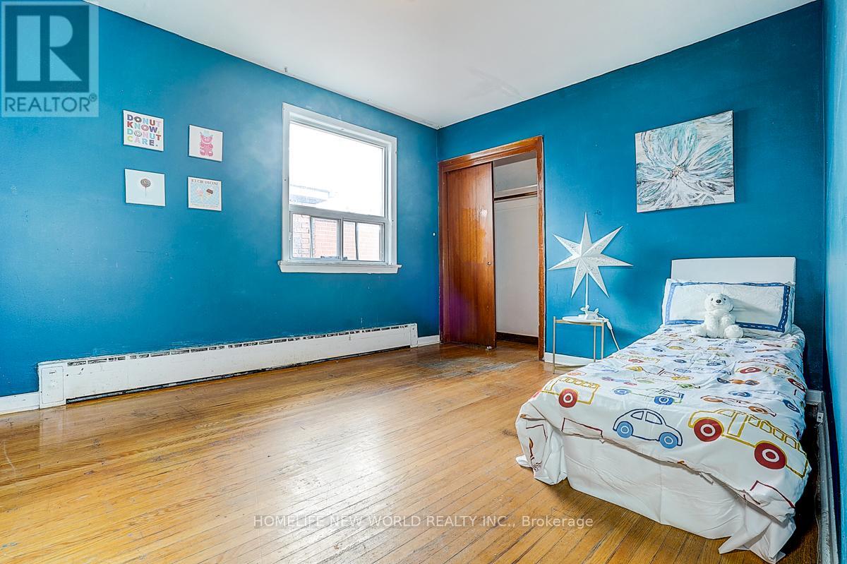 1263 Davenport Road, Toronto, Ontario  M6H 2H2 - Photo 24 - W12489326