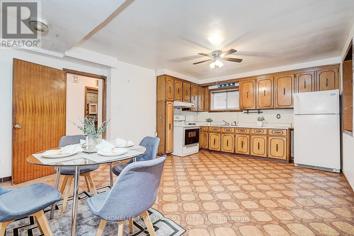 1263 Davenport Road, Toronto, Ontario  M6H 2H2 - Photo 35 - W12489326