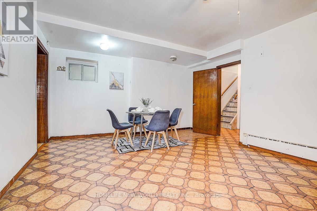 1263 Davenport Road, Toronto, Ontario  M6H 2H2 - Photo 36 - W12489326