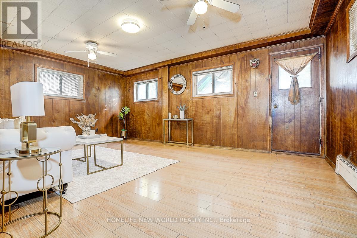 1263 Davenport Road, Toronto, Ontario  M6H 2H2 - Photo 37 - W12489326