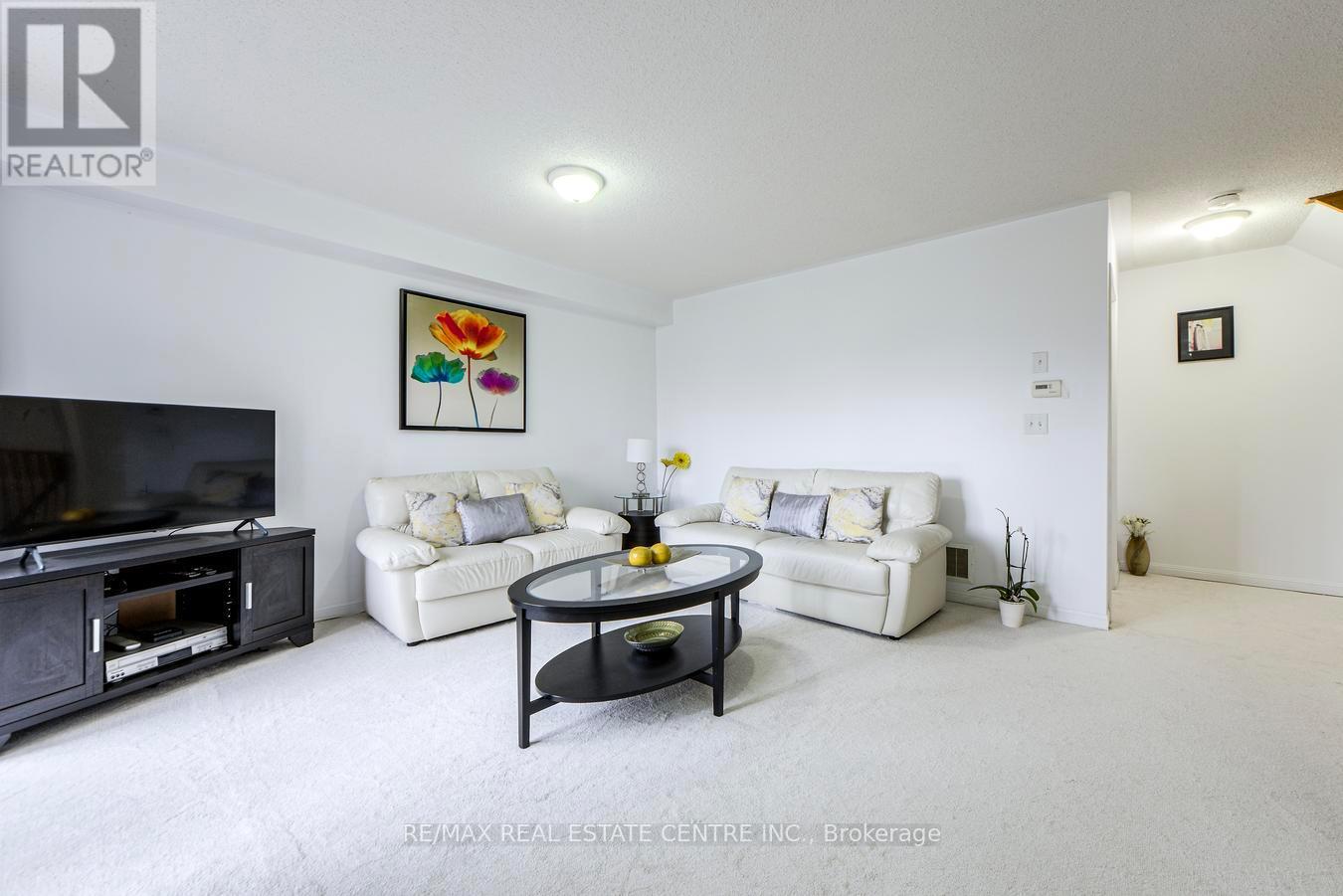 3 - 620 Ferguson Drive, Milton, Ontario  L9T 0M7 - Photo 9 - W12489352