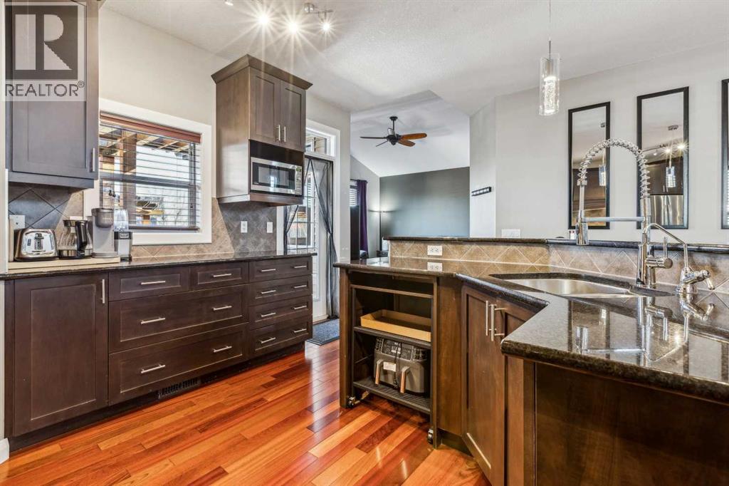 25 Westridge Way, Okotoks, Alberta  T1S 0K1 - Photo 8 - A2197796