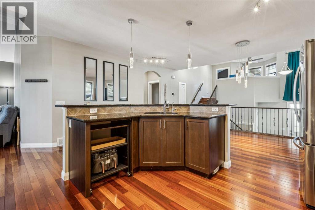 25 Westridge Way, Okotoks, Alberta  T1S 0K1 - Photo 10 - A2197796