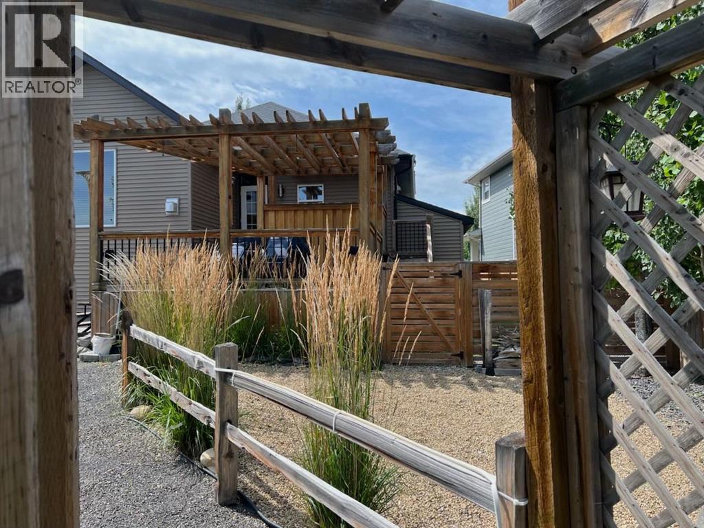 25 Westridge Way, Okotoks, Alberta  T1S 0K1 - Photo 36 - A2197796