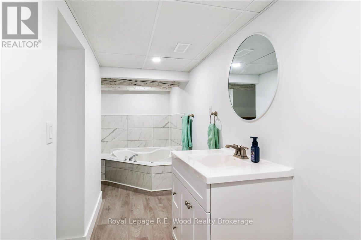 55541 Main Street, Bayham, Ontario  N0J 1Y0 - Photo 18 - X12285846